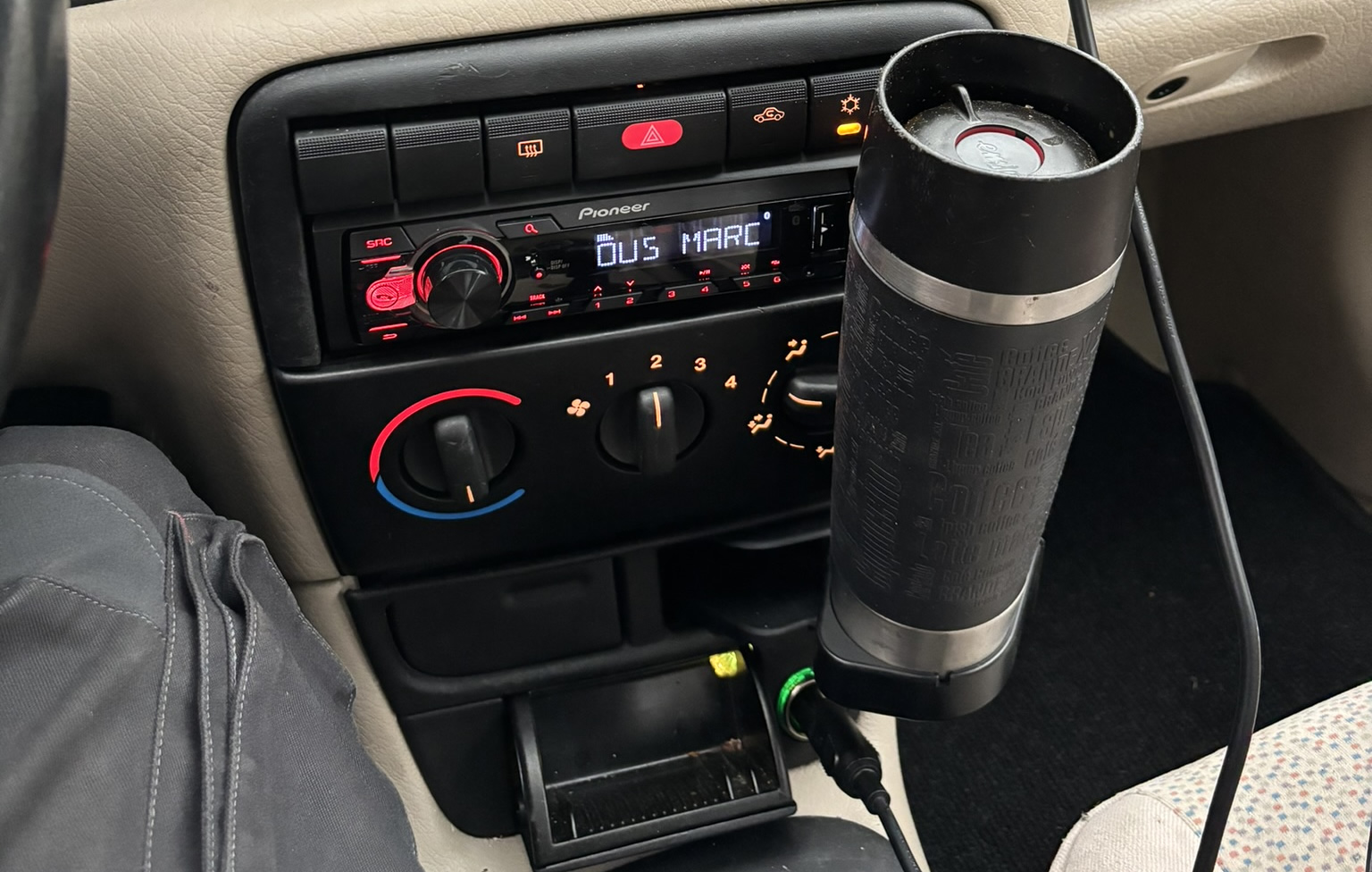 Aschenbecher DIN1 Fach